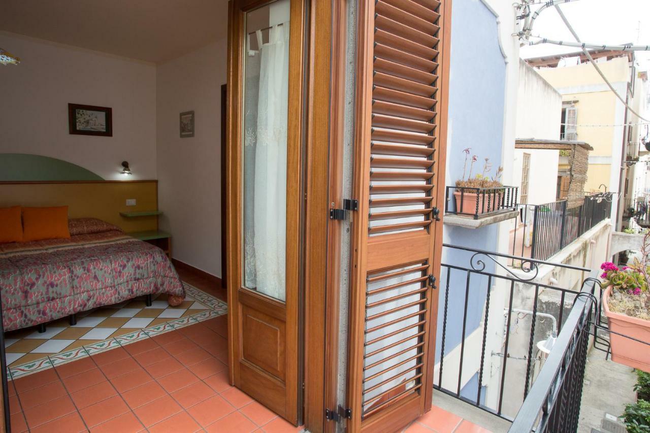 Diana Brown B&B Affittacamere Đảo Lipari Ngoại thất bức ảnh