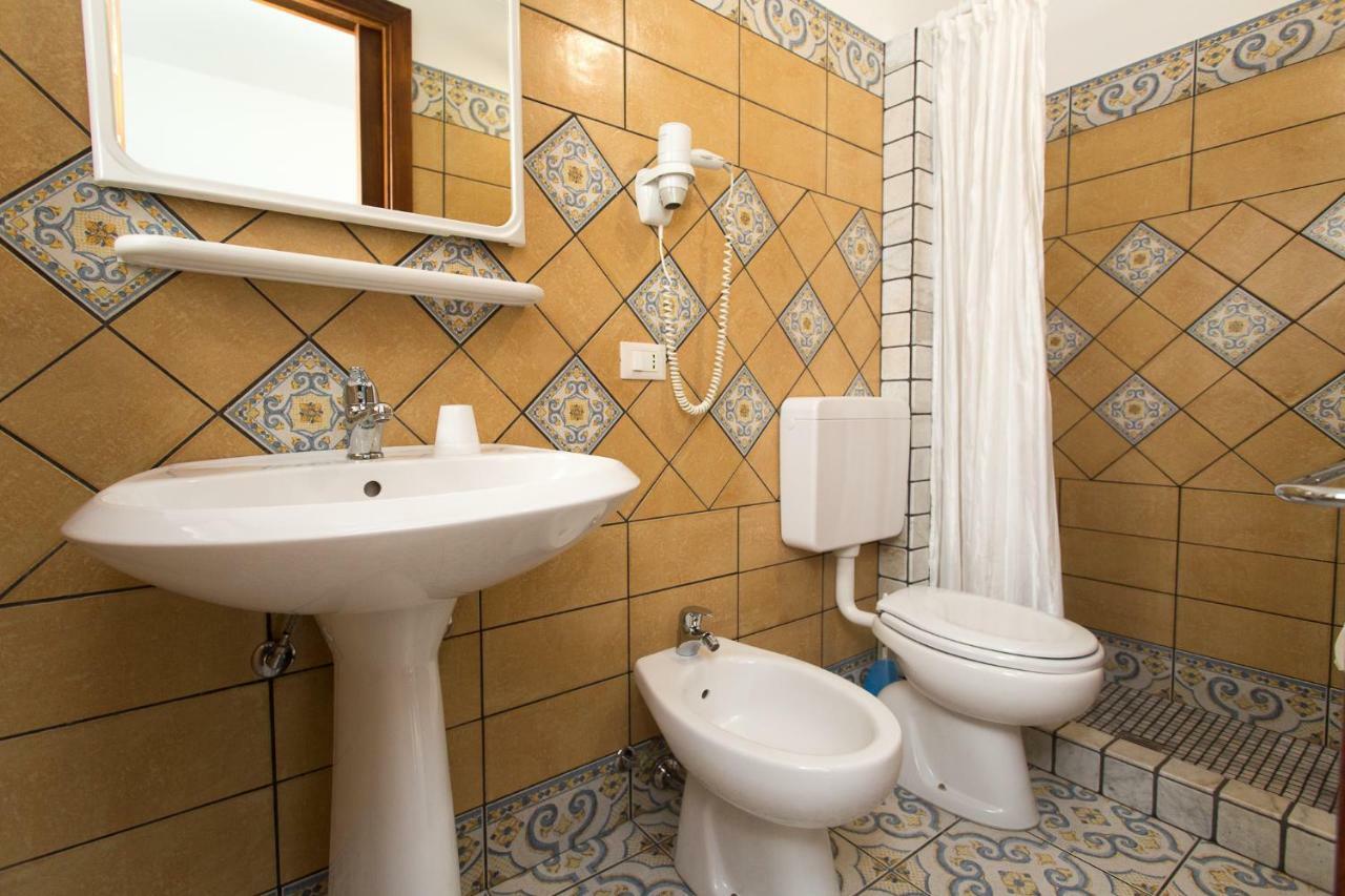 Diana Brown B&B Affittacamere Đảo Lipari Ngoại thất bức ảnh