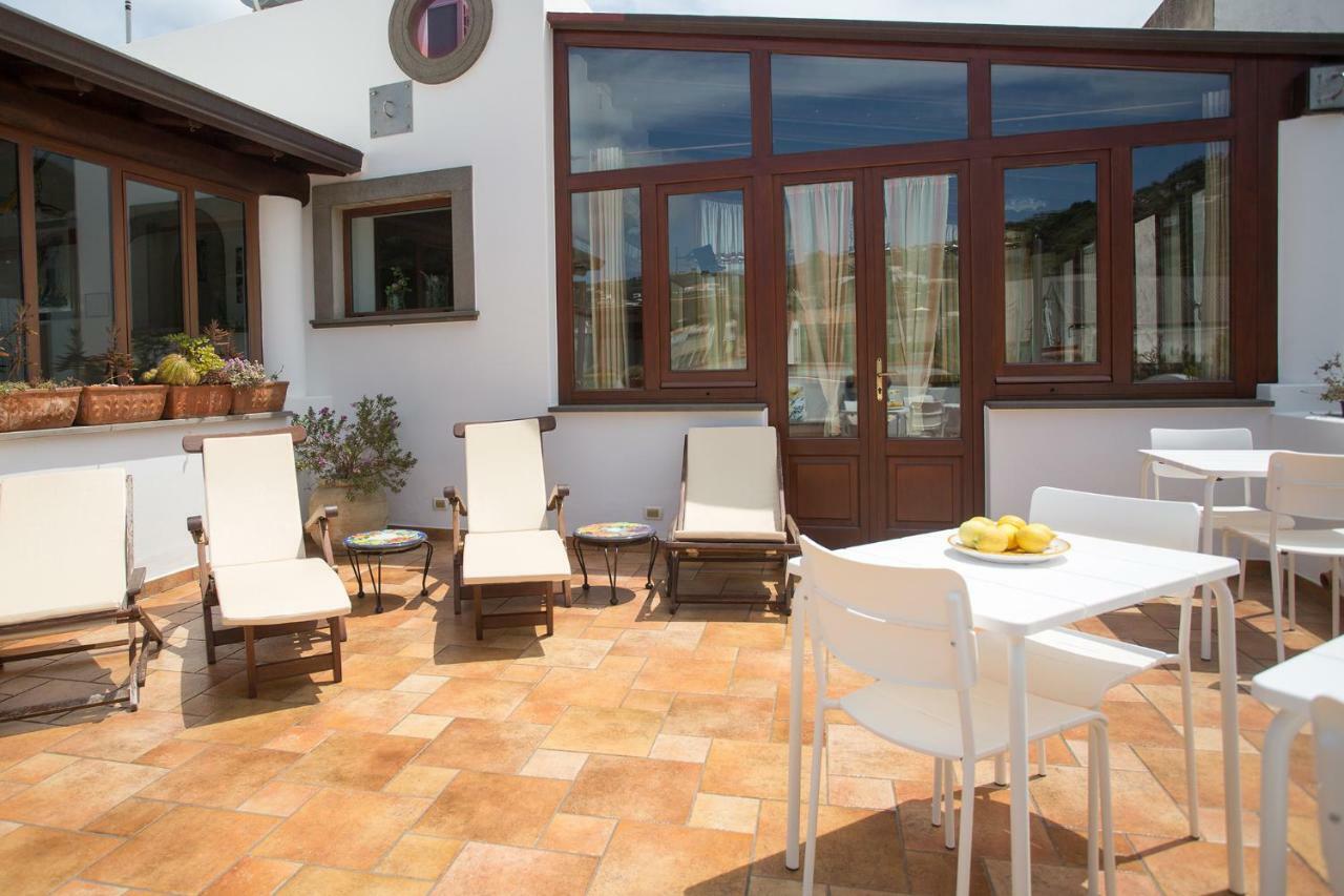 Diana Brown B&B Affittacamere Đảo Lipari Ngoại thất bức ảnh